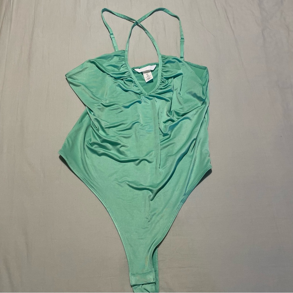 ⚡️CLEAROUT⚡️ H&M Bodysuit